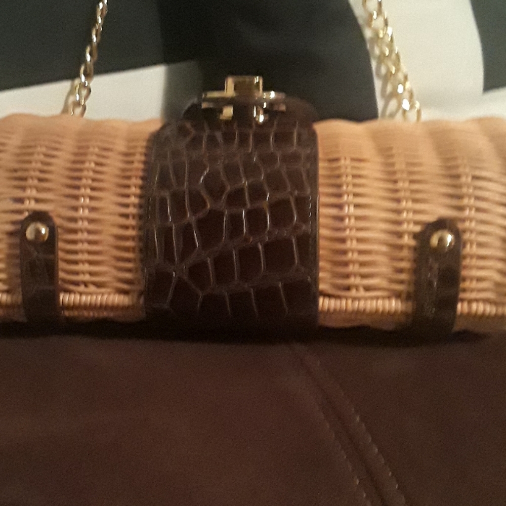 "Poppie Jones" Straw Cylinder Purse - Picture 3 of 3